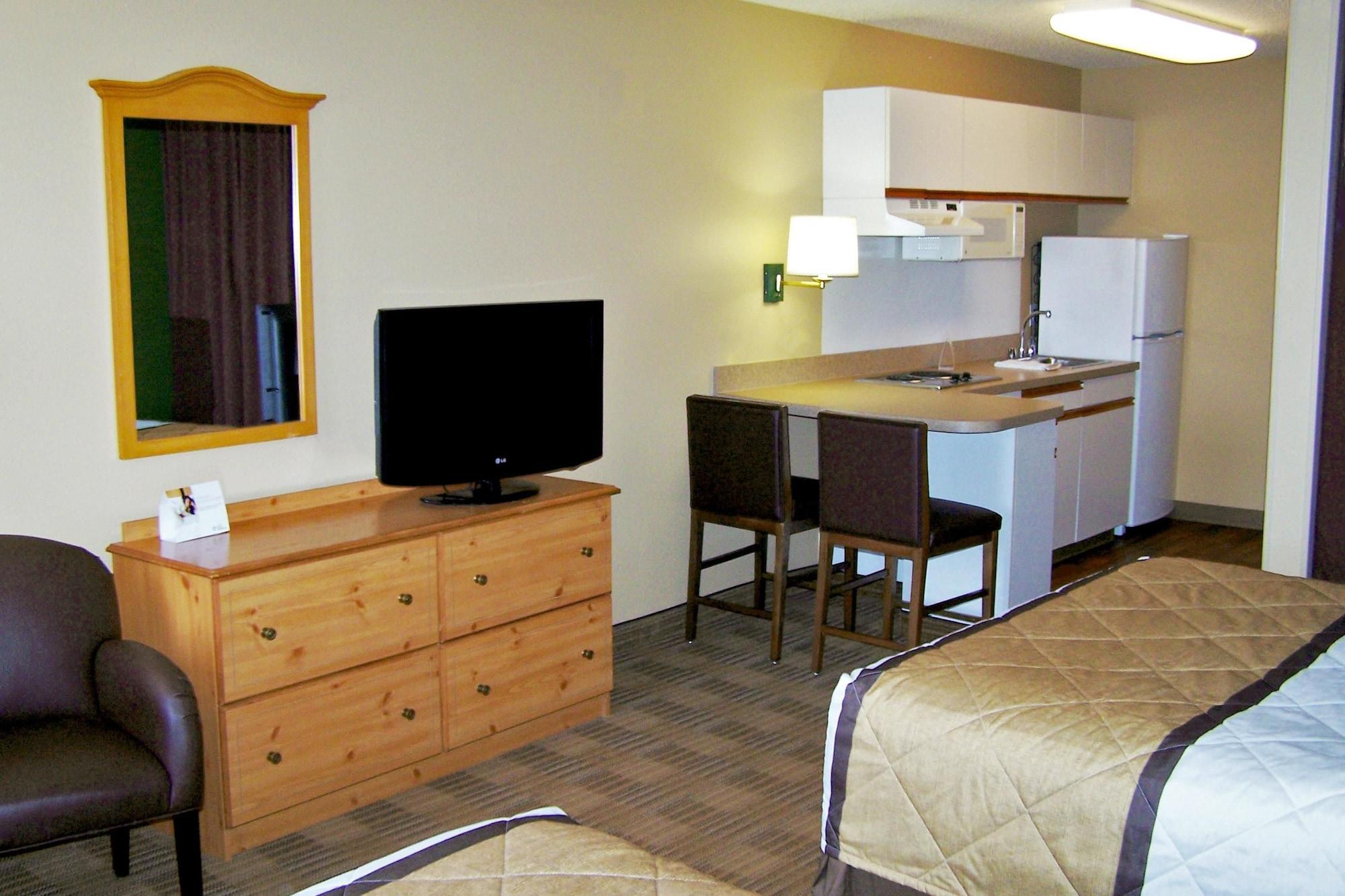 เอ็กซ์เทนด์ สเตย์ อเมริกา บอสตัน วอลแทม 52 โฟร์ท อเวนิว Hotel วอลแธม ภายนอก รูปภาพ